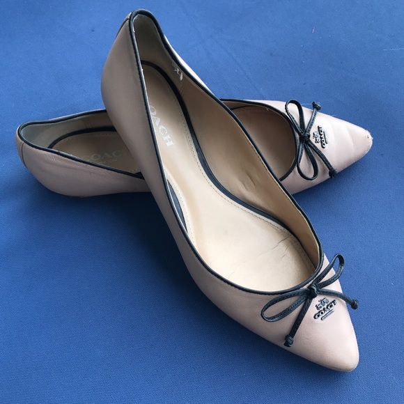 COACH Nude Leather Flats "Radient" Style - Picture 7 of 8